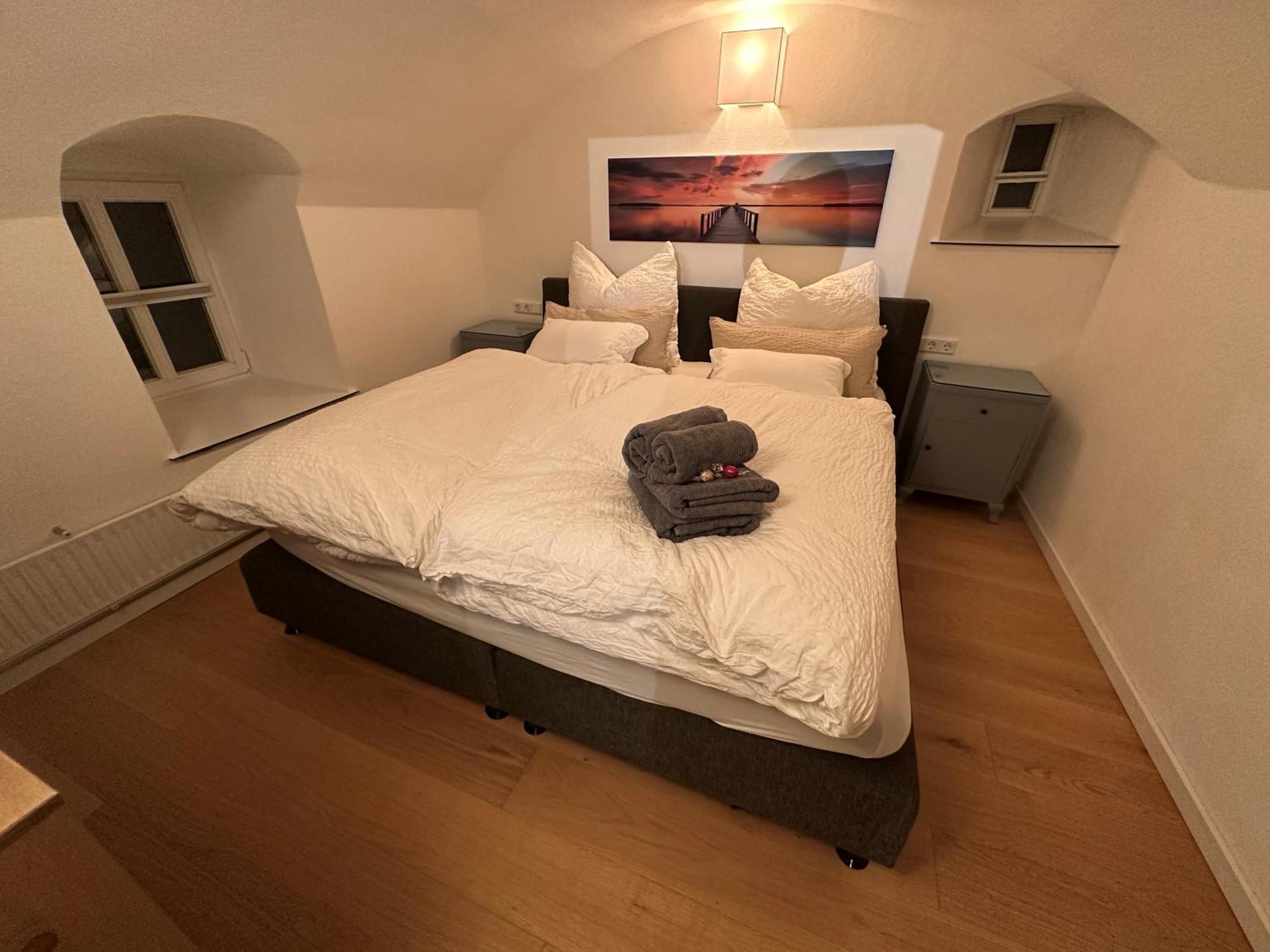 Ferienwohnung Uli24 - Zentral, Stilvoll, Ruhig 施韦比施哈尔 外观 照片